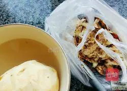 Illustration of how to make potato cakes 1