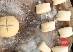 Illustration of how to make flowering steamed buns 6