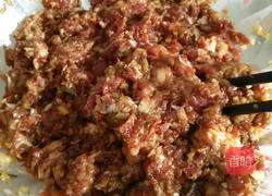 Illustration of how to make pork buns with radish filling 7