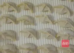 For cabbage and shrimp dumplings Practice illustration 5