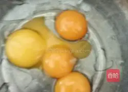 Milk Illustration of how to make breakfast pancakes 2