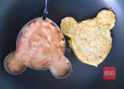 Illustration of how to make carrot and egg pancakes 12