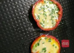 Illustration of how to make colorful pepper egg pancake 5