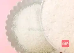 Illustration of how to make egg yolk puree rice flour paste 3