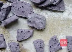 Illustration of how to make purple sweet potato buns 1