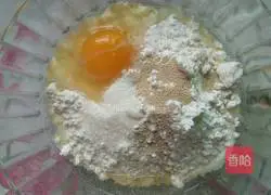 Illustration of how to make egg pancakes 1
