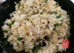 Egg Fried Rice Recipe Illustration 7