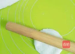 Illustration of how to make crystal steamed dumplings 3