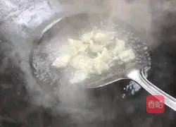 Illustration of making mini dumplings 15