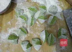 Illustration of making vegetable juice single cake 7