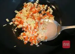 Illustration of how to make lazy fried rice 8