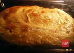 Illustration of how to make scallion pancakes in electric oven 7