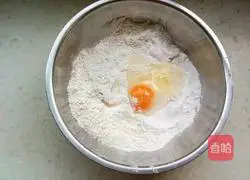 Illustration of how to make dumplings with chrysanthemum fillings 2