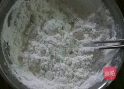 Illustration of how to make sweet and salty glutinous rice balls 1