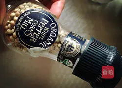 Illustration of how to make chive egg pancake (a nutritious breakfast made by mother for her baby) 6