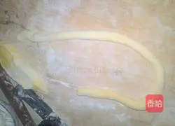 Illustration of how to make pumpkin flower steamed buns 5