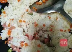 Illustration of how to make egg fried rice 4