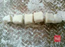 Illustration of how to make fancy dumplings 9