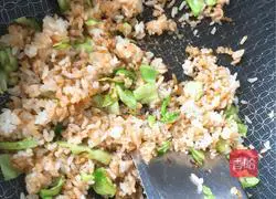 Illustration of how to make homemade fried rice 10