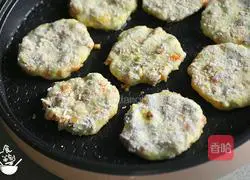 Illustration of how to make potato cakes 7