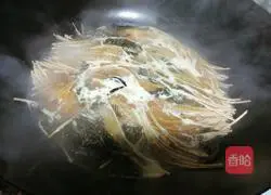 Illustration of how to make sesame leaf and mung bean noodles 7