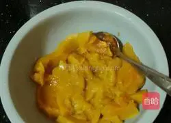 Illustration of how to make steamed pumpkin cake 1