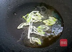 Illustration of how to make cabbage fried noodles 3