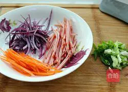 Illustration of home-style fried noodles 2