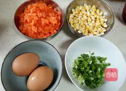 Illustration of how to make egg fried rice 3
