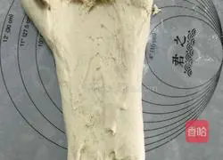 Illustration of how to make celery and carrot meat buns 5