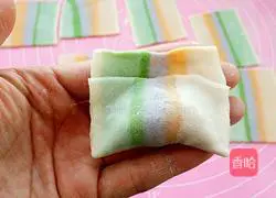 Rainbow Wonton Recipe Illustration 14