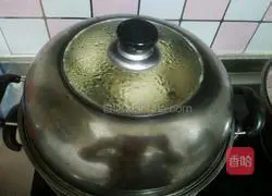 Illustration of how to make white flour steamed buns 17