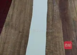 Illustration of making pretzel screws 2