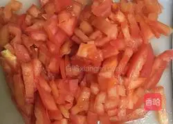 Illustration of how to make tomato fried rice 1