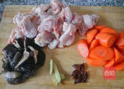 Illustration of braised rice with mushrooms and chicken 2