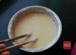 Illustration of how to make salad egg pancake 6
