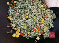 Illustration of how to make seaweed fried rice 7