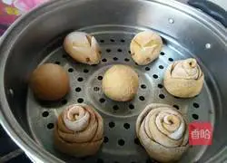 Illustration of how to make brown sugar steamed buns 7