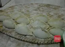 Illustration of how to make mackerel dumplings 4