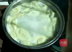 Illustration of how to make egg, leek and shrimp dumplings 16