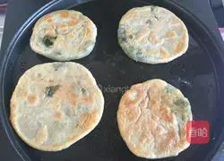 How to make green onion pancakes 7