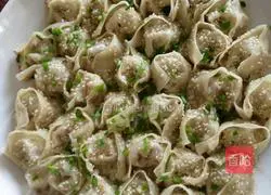 Illustration of how to make fried wontons in soup 2