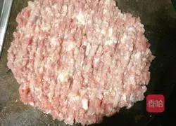 Illustration of how to make fresh meat buns 6