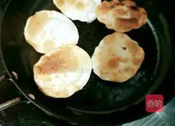 Illustration of how to make pancakes 8