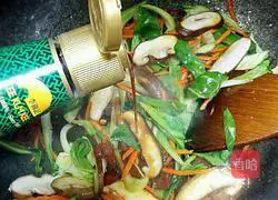 Illustration of how to make fried noodles 8