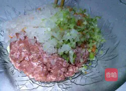 Illustration of how to make mutton stuffed pancake 4