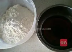 Illustration of how to cut steamed buns with brown sugar knife 1