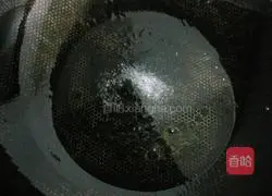 How to make salt and pepper steamed bun slices Illustration 3