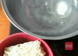 Illustration of how to make tomato and egg noodles 3