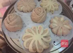 Illustration of how to make mixed juice flower steamed buns 10